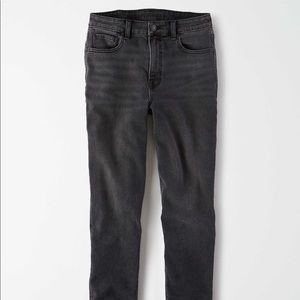 American Eagle Mom Jeans (Black, 6 Tall)